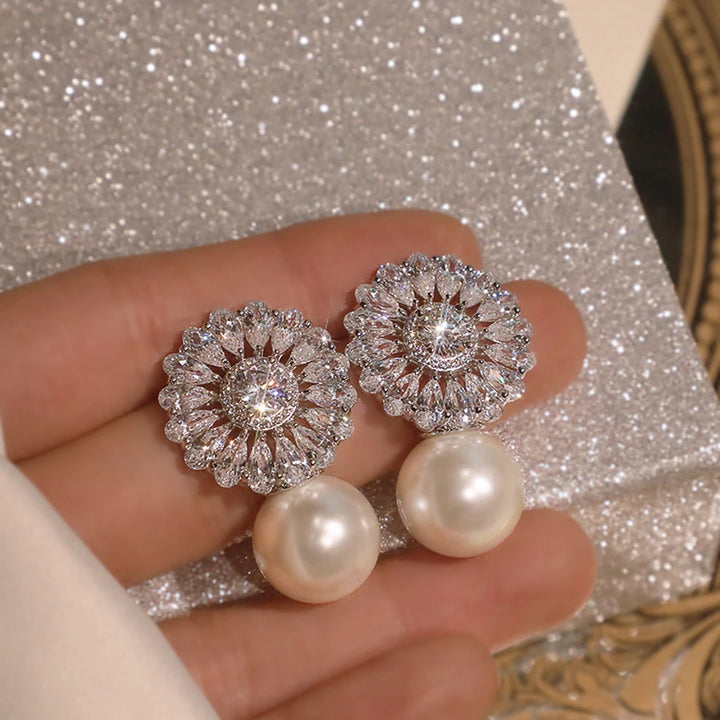 Huitan Gorgeous Flower Imitation Pearl Earrings Women Luxury Inlaid Sparkling CZ Stone Fashion Wedding Jewelry Wholesale Lots