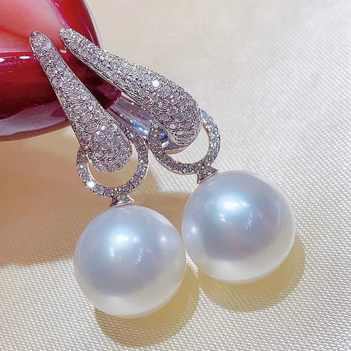 Huitan Gorgeous Flower Imitation Pearl Earrings Women Luxury Inlaid Sparkling CZ Stone Fashion Wedding Jewelry Wholesale Lots