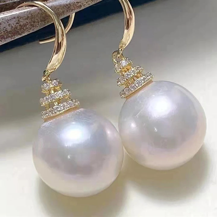 Huitan Gorgeous Flower Imitation Pearl Earrings Women Luxury Inlaid Sparkling CZ Stone Fashion Wedding Jewelry Wholesale Lots